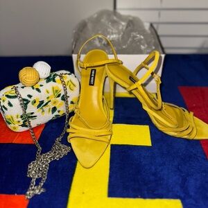 SZ 10.5 Gently used Nine West Suede strapy sandal with beaded purse included.